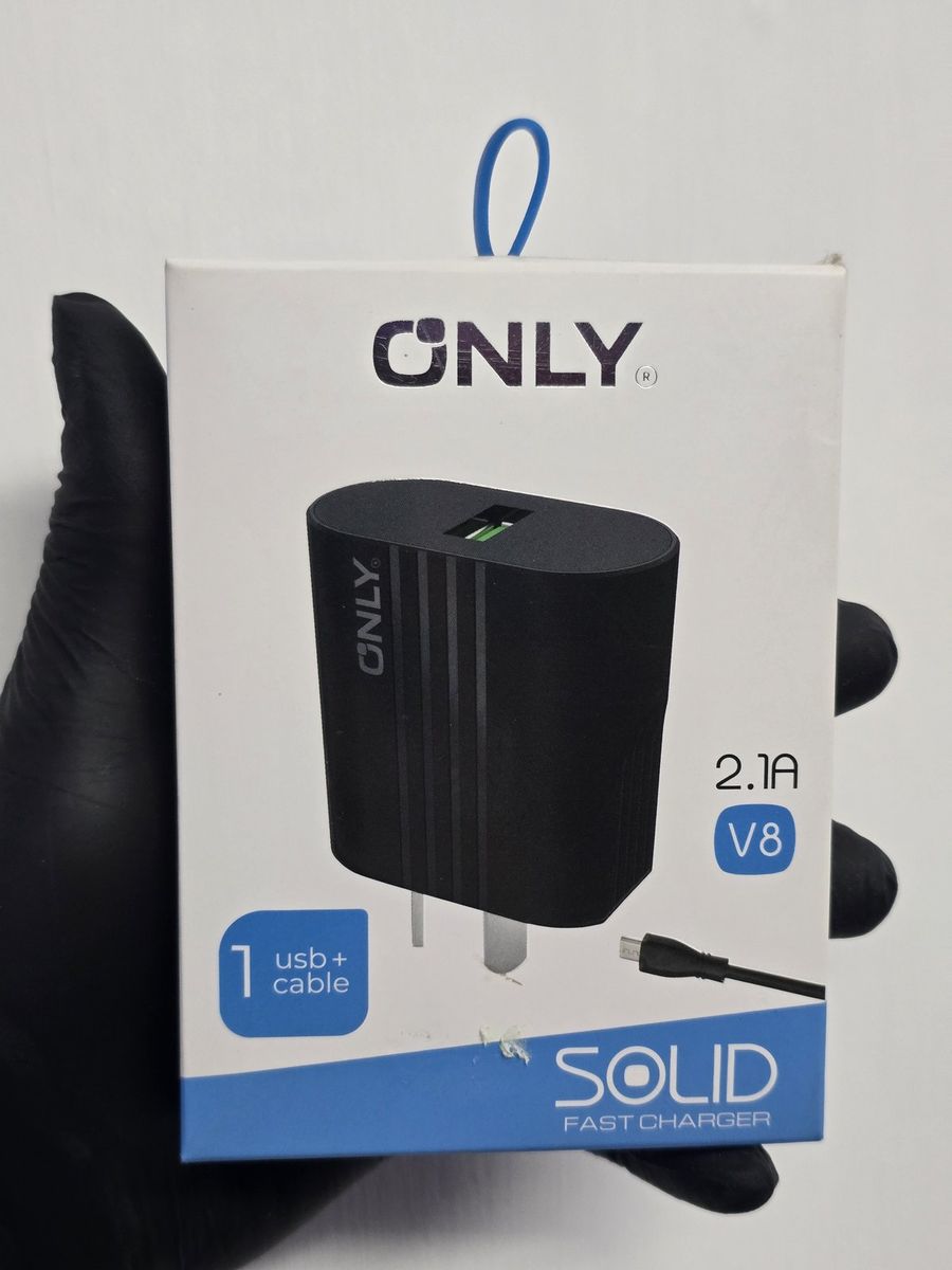 Caja del cargador Only Solid con un puerto USB y cable micro USB, 2,1 A