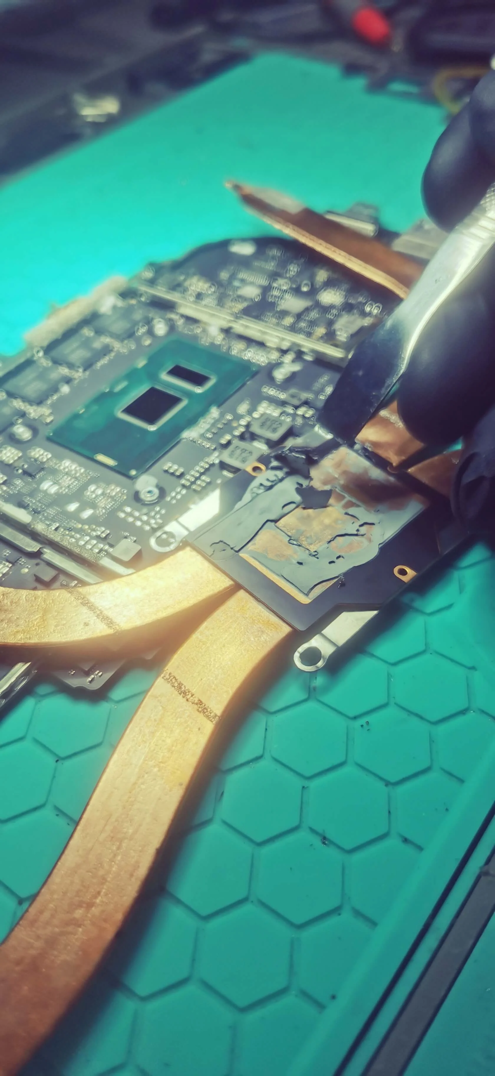 Mantenimiento de temperatura y cambio de pasta térmica Notebook Acer en Posadas