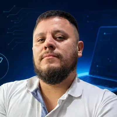 Marcelo Villar, técnico en reparación de PC y portátiles